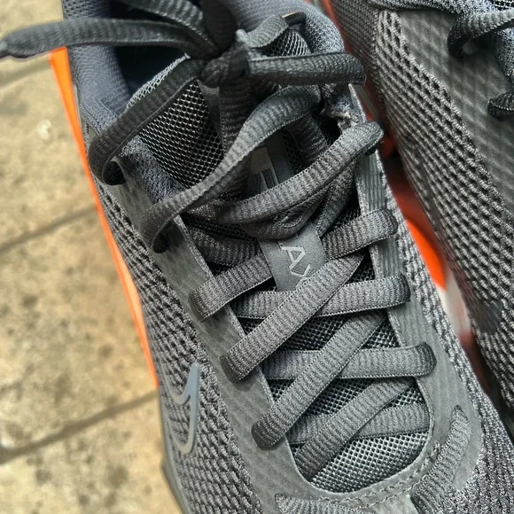 Nike Air Max Men's Black Sneakers - Picture 5 of 15